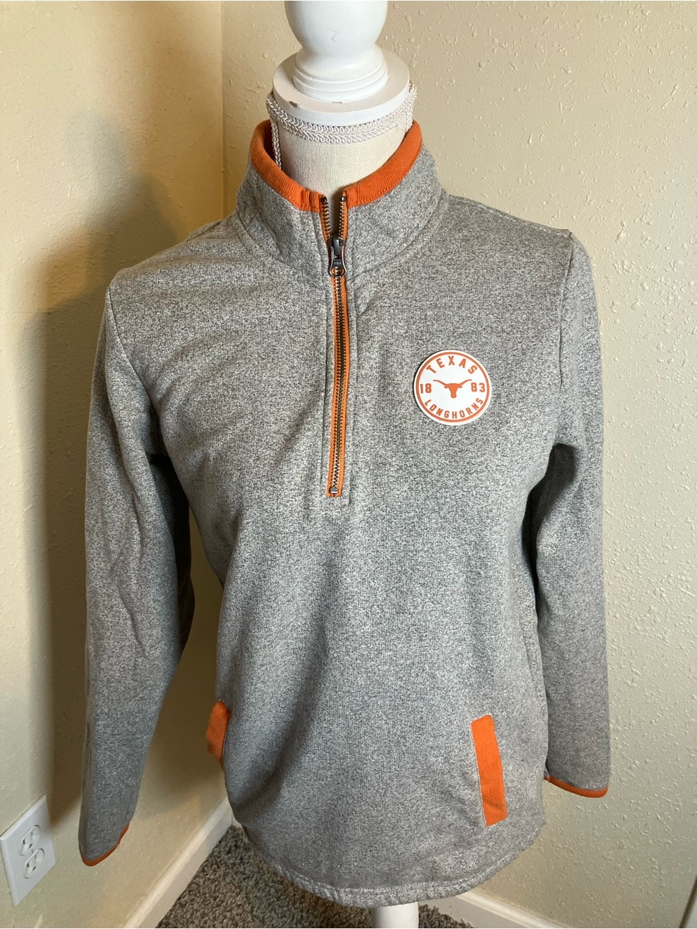 Gray & Orange Quarter-Zip Crewneck Pullover - Texas Longhorns size Small